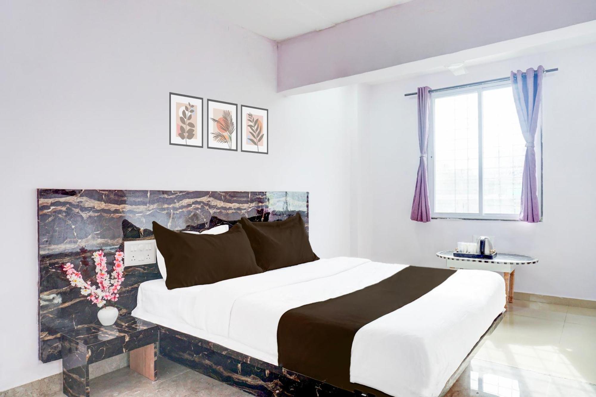 Hotel O Silver Inn Хинджавади Экстерьер фото