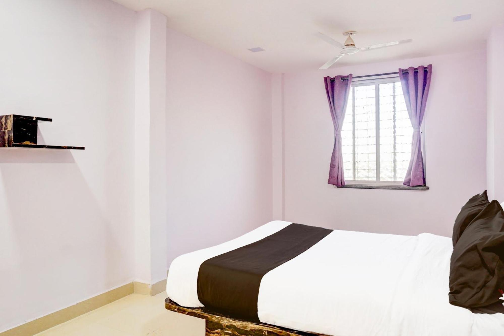 Hotel O Silver Inn Хинджавади Экстерьер фото
