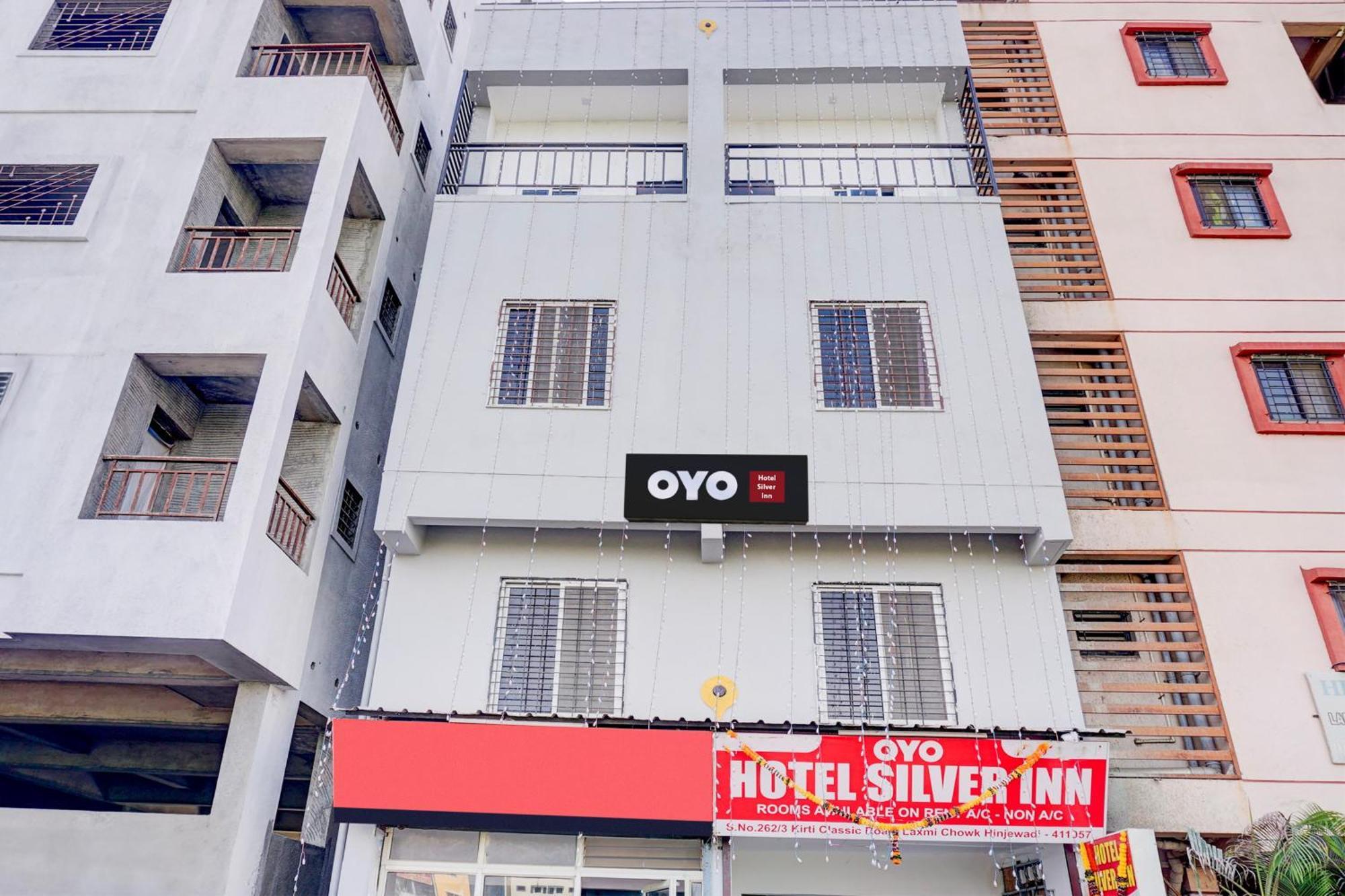 Hotel O Silver Inn Хинджавади Экстерьер фото